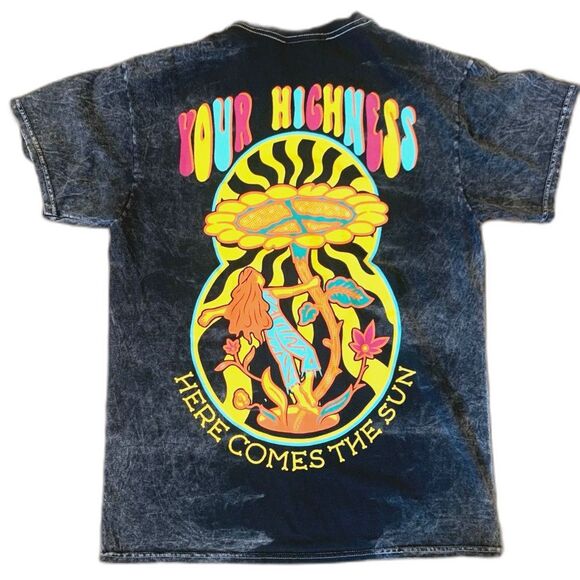 None Tops - Here Comes the Sun Your Highness Black Gray Tie T-Shirt Size Medium